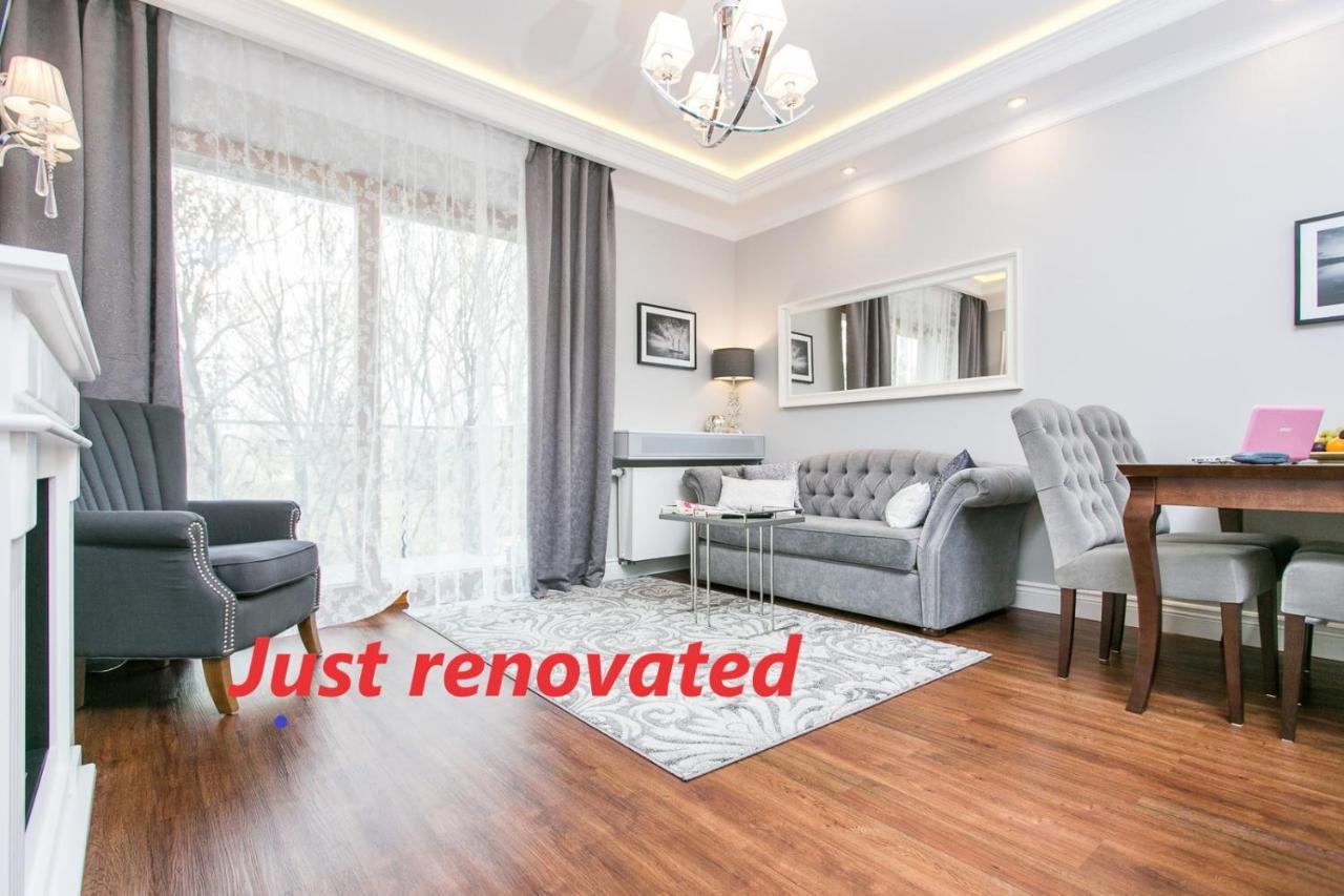 Executive 2-Bedroom Apartment Cracovia Esterno foto
