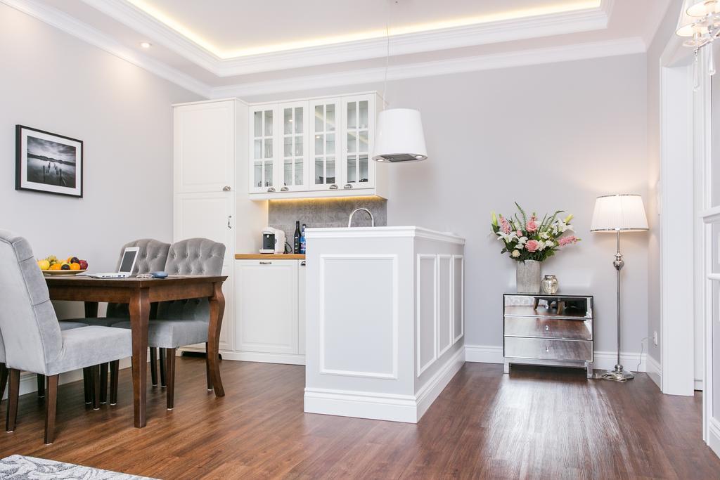 Executive 2-Bedroom Apartment Cracovia Esterno foto