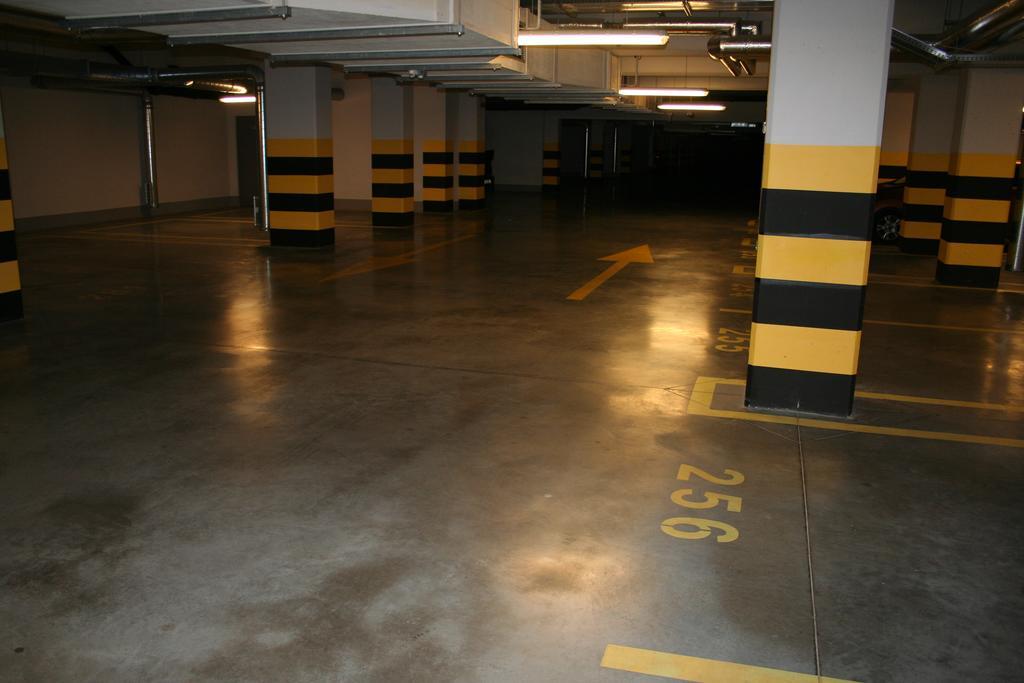 Executive 2-Bedroom Apartment Cracovia Esterno foto